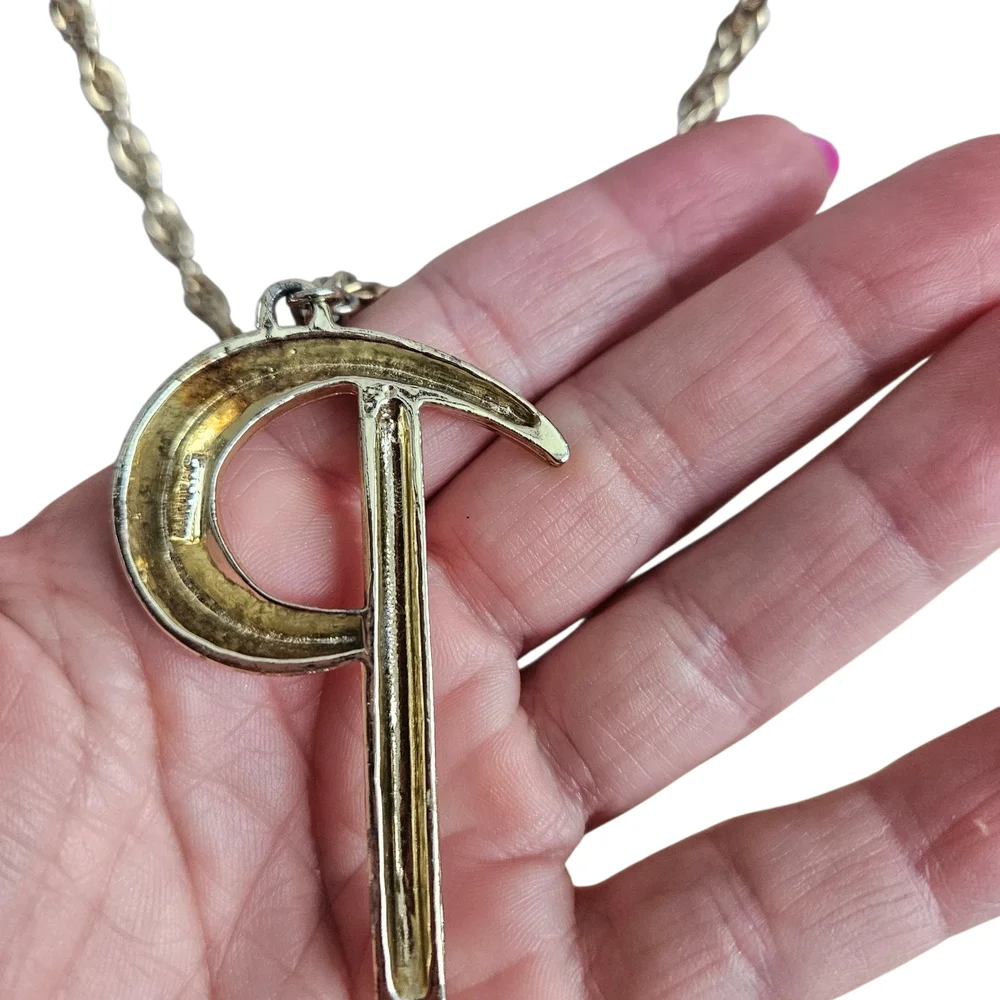 Retro 1990s Pakula Monogram Letter L Necklace Gold-Tone - Picture 3 of 3